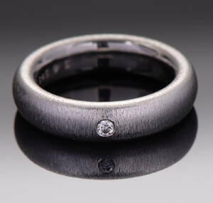 Ole Lynggaard. The Ring ring af 14 hvidguld med brillant, ca. 0.04 ct