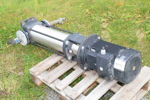 Vattenpump L 120 cm