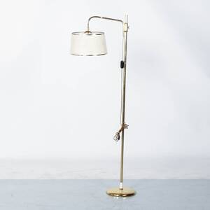 GOLVLAMPA