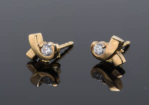Par ørestikker med cubic zirkonia, 8 kt. guld