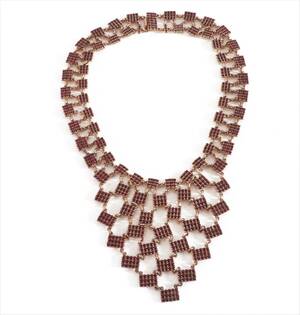 Halsband i förgyllt silver