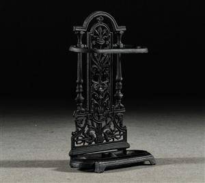 Paraplyställ i svärtat gjutjärn 