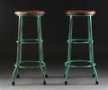 Ett par barpallar i industridesign 2
