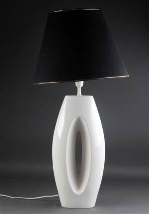 Bordlampe af porcelæn