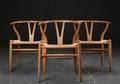 Hans J. Wegner. Tre Y-stole af egetræ, model CH-24 3