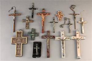 Samling krusifikser 15
