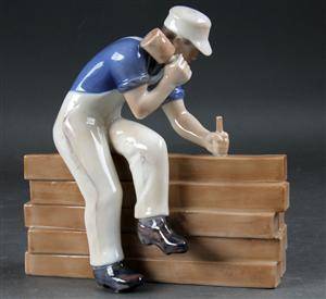 Figur af porceæn nr. 2339. Bing Grøndahl,
