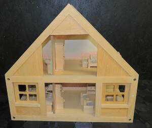 Dockhus  Möbler