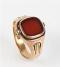 Guldring, 14 kt m karneol, 6,3 gram.