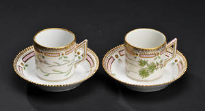 Kgl. Porcelæn. Flora Danica. Par kaffekopper 2