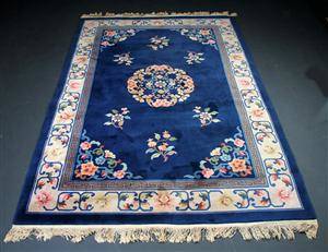 Kinesisk tæppe, uld på bomuld, 310 x 214 cm. 1900-tallets anden halvdel