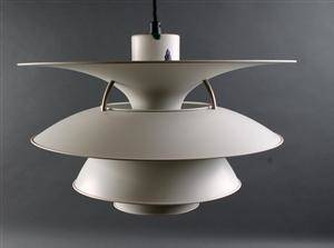 Poul Henningsen. Charlottenborg pendel, Ø 45 cm. Hvidlakeret