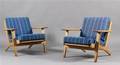 Hans J. Wegner. Par lavryggede lænestole GE-290. 2