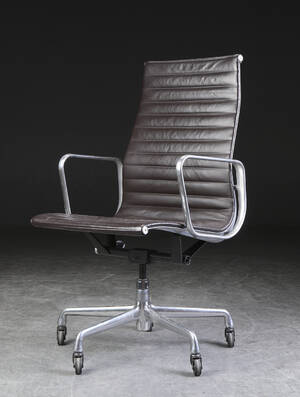 Charles Eames. Kontorstol, Aluminium Group, læder