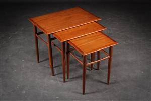 Dansk møbelproducent. Sæt indskudsborde af teak 3