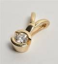 Solitairevedhæng med brillant på ca. 0.20 ct. Chanti
