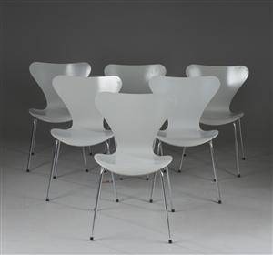Arne Jacobsen. Seks Syver-stole, Model 3107 6