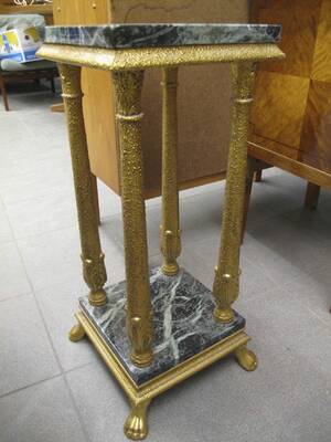 Piedestal, stenskivor