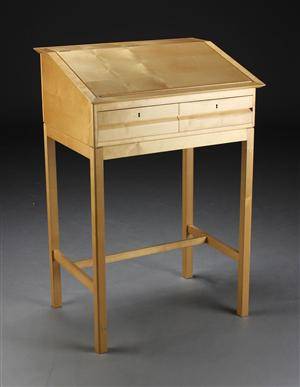 Dansk møbelproducent. Skrivepult 