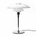 Poul Henningsen PH-4,53,5. Bordlampe med stel af forkromet metal, skærme af fler-lags opalglas. H. 55.