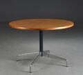 Charles Eames. Rundt spisebord 