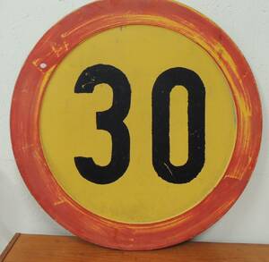 30 Skylt Äldre