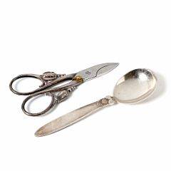 Georg Jensen Magnolia, drueskas af sterlingsølv samt Kaktus, marmeladeske af sterlingsølv. 2