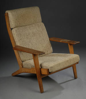 Hans J. Wegner 1914-2007. Hvilestol model 290.