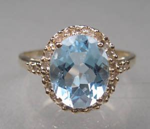 Topas- og diamantring