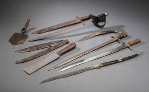 Samling af diverse blankvåben 9
