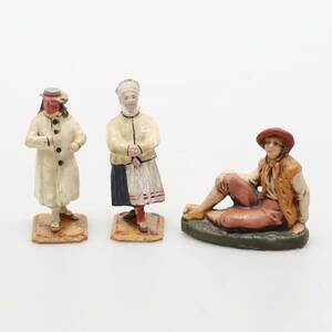 FIGURINER. Papier maché, 1800-tal. Bemålade.