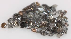 Talrige uindfattede brillanter på ialt ca. 10.03 ct.