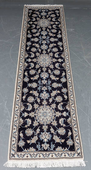 Persisk Nain løber 76 x 303 cm