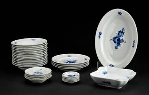 Kgl. Porcelæn Blå Blomst service dele 25