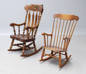 To gyngestole, 1900-tallet 2