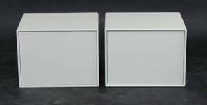 Peter J. Lassen. To Montana moduler, model 6142P, d. 38 cm. 2