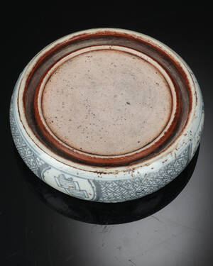 Kinesisk stand af porcelæn, 16001700-tallet