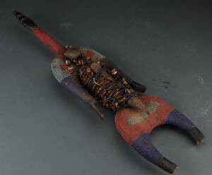 Afrikansk figur af træ, 1900-tallet