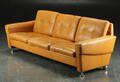 Tre-pers. sofa, naturfarvet læder, 1970erne