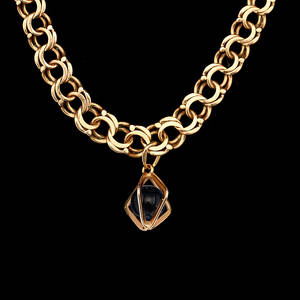 COLLIER MED HÄNGE