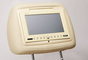 Tech Lux. Par universal nakkestøtter m. indbygge DVD og monitor m.v., beige læder 2