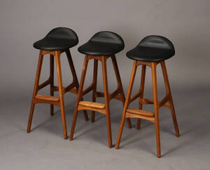 Erik Buch. Tre barstole, teaktræ 3