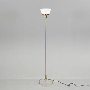 GOLVLAMPA