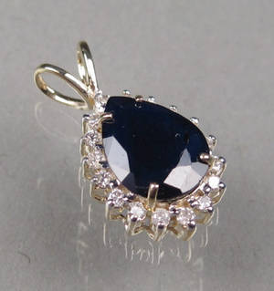 Safir- og diamantvedhæng