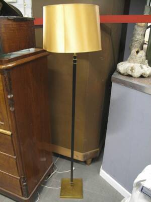 Golvlampa, Metall