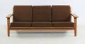 Hans J. Wegner. Tre-pers. sofa af egetræ, model GE-2903
