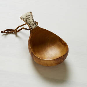 Kåsa av Paul Komsen Milasson 