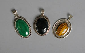 Hängen, silver, tigeröga, malakit samt onyx