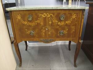 Byrå, Gustaviansk stil