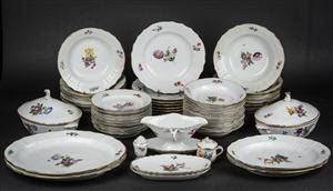 Royal Copenhagen, Let Saksisk Blomst med guldkant. Diverse service 49